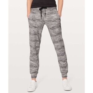 Lululemon Ready to Rulu Jogger